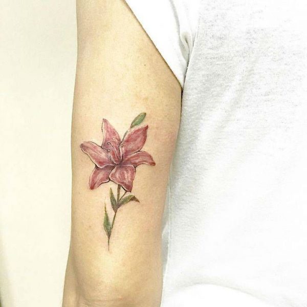40 idées de tatouage fleur de lys et son signification Mode et Beauté, Tatouage ZENIDEES
