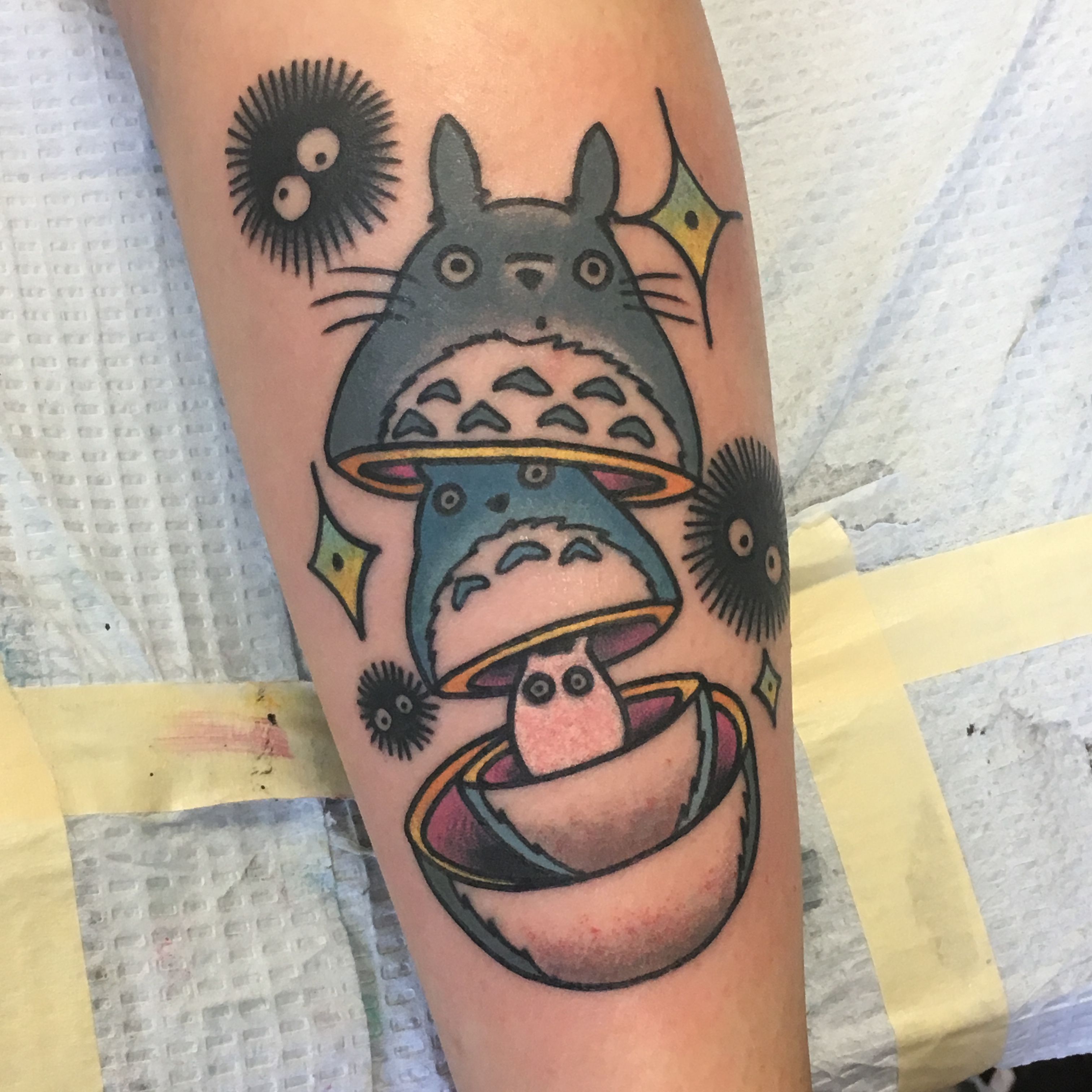 Totoro tattoo du style russe
