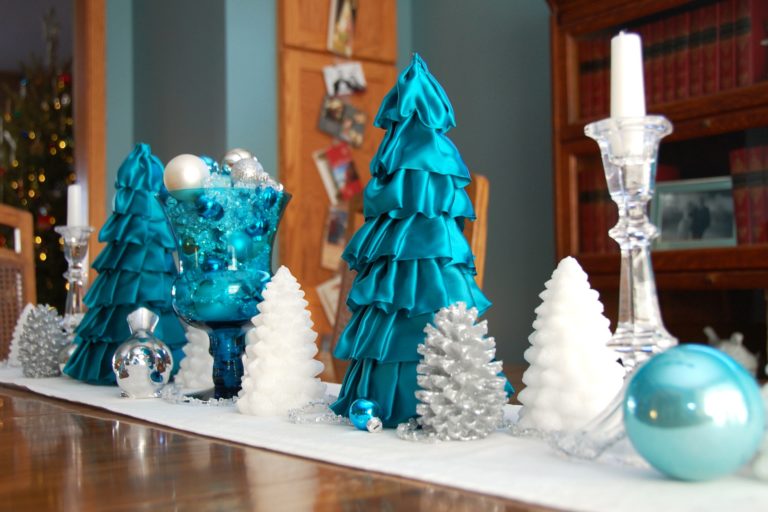 55 idées déco créatives avec sapin de Noël en blanc et bleu Déco de