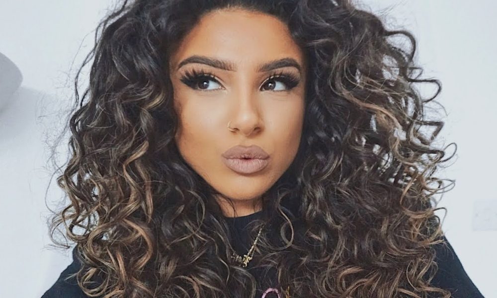 Comment choisir la meilleure coupe pour les cheveux ondulés? Coiffures, Mode et Beauté ZENIDEES
