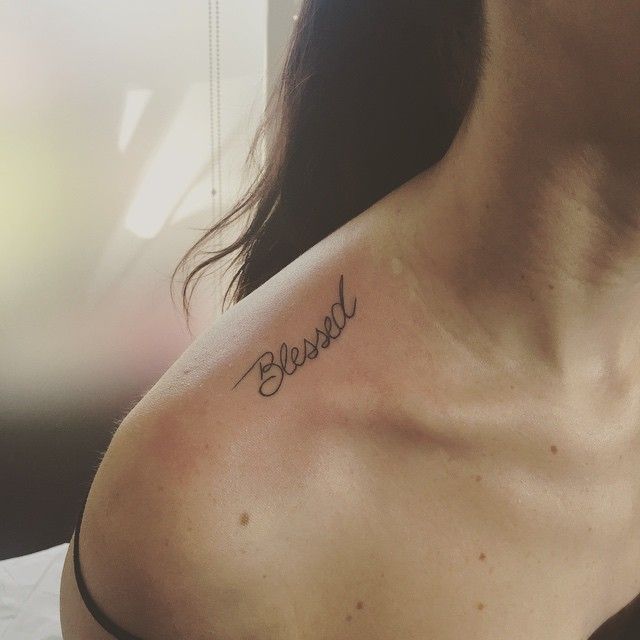 Lettrage de tatouage ''Bénie''.