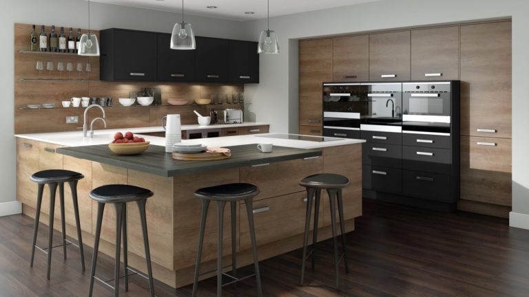 Cuisine en gris anthracite et bois et conseils pour la réaliser