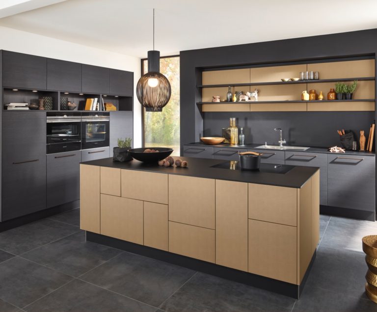 Cuisine en gris anthracite et bois et conseils pour la réaliser