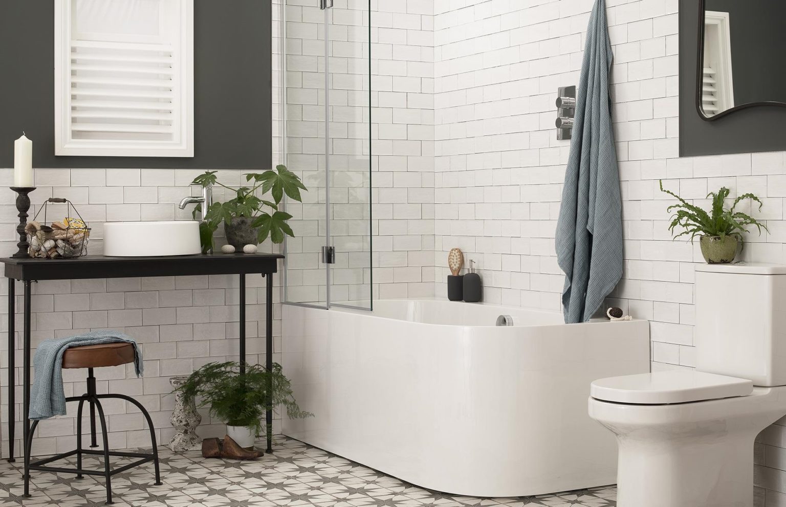 Aménagement d'une salle de bains anglaise en étapes simples Salle de