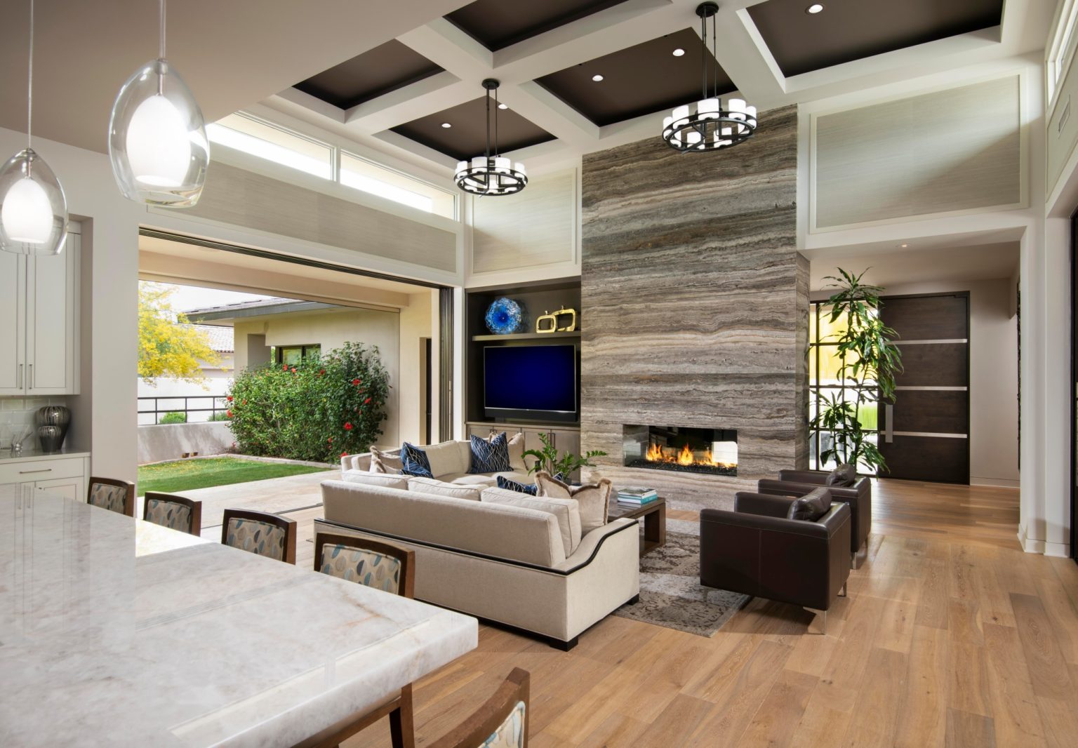 Des idées créatives pour aménager une cuisine semi-ouverte sur salon