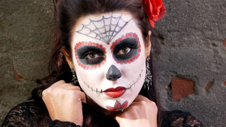 Astuces Simples De Maquillage D'Halloween Pour économiser De L'argent ...