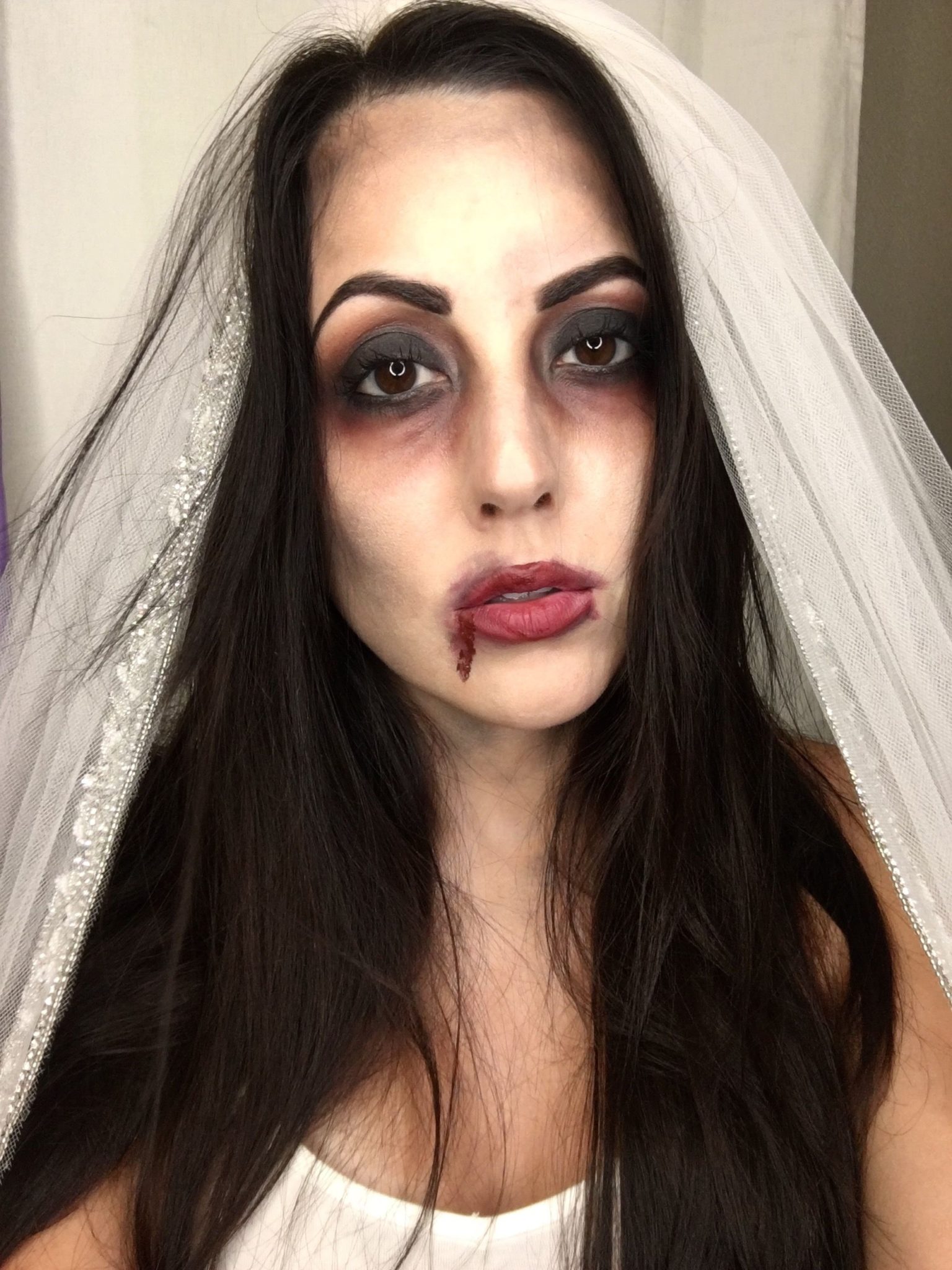 Plus de 50 idées de maquillage zombie les meilleures trucs pour
