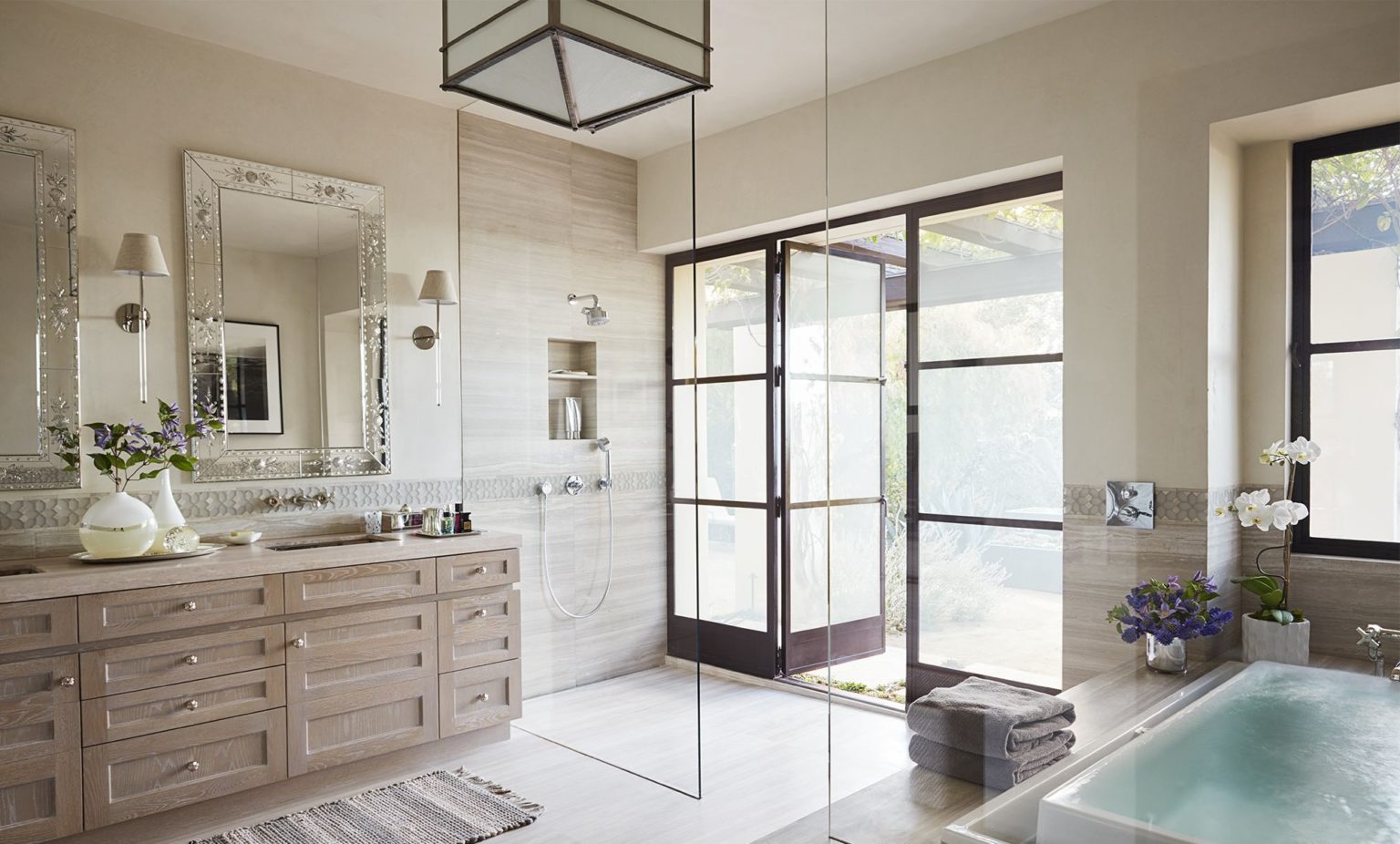Comment faire une salle de bain avec douche et baignoire? - Salle de
