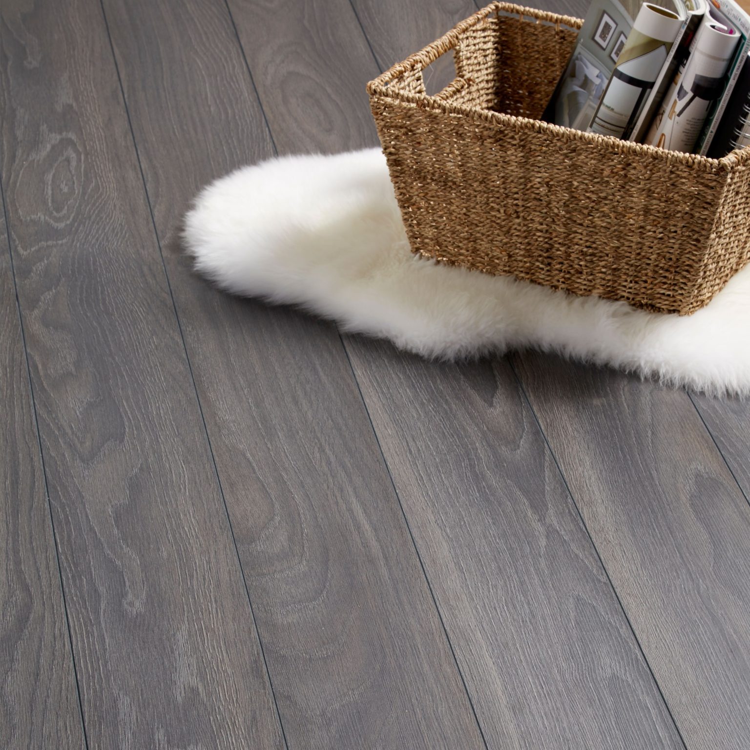 Parquet stratifié 10 conseils pour le nettoyage