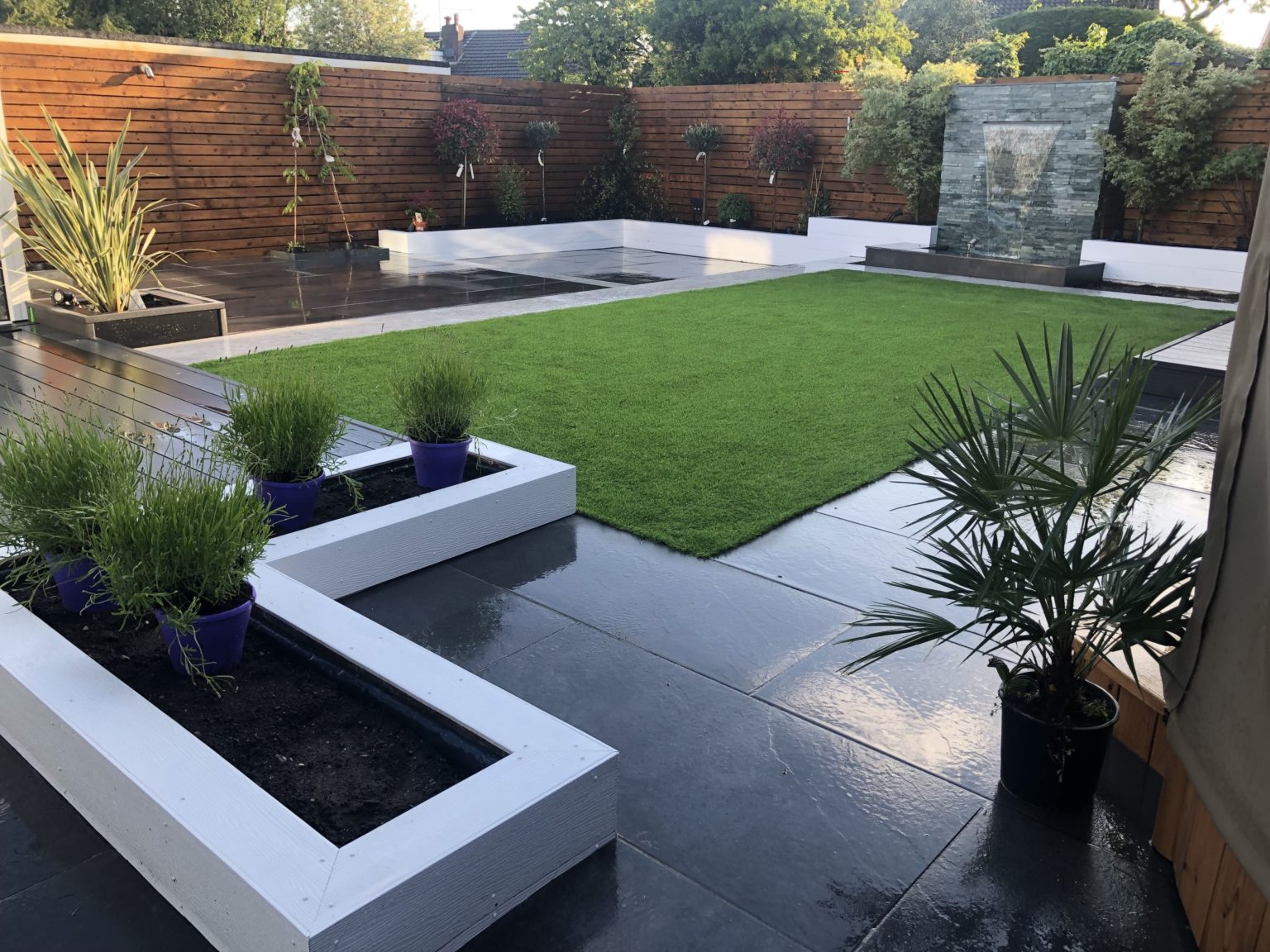 Installer un gazon synthetique sur une dalle en béton | Zenidées.com