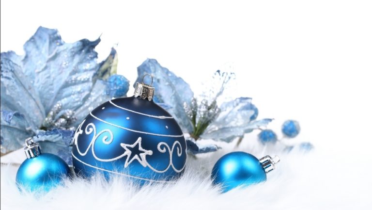 Nos 8 conseils pour un sapin de Noël en blanc et bleu - Decoration de