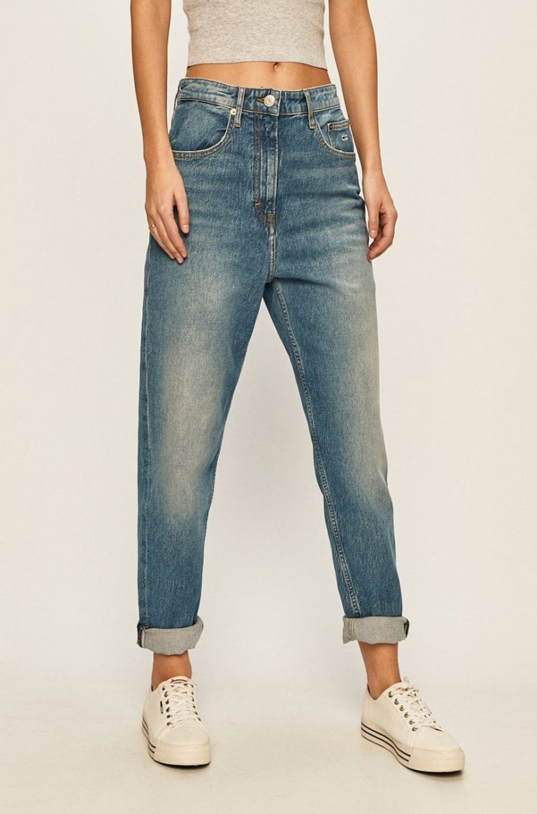 Diff?�rentes fa?�ons de porter un jean mom et d'avoir l'air cool aussi - Mode femme - ZENIDEES