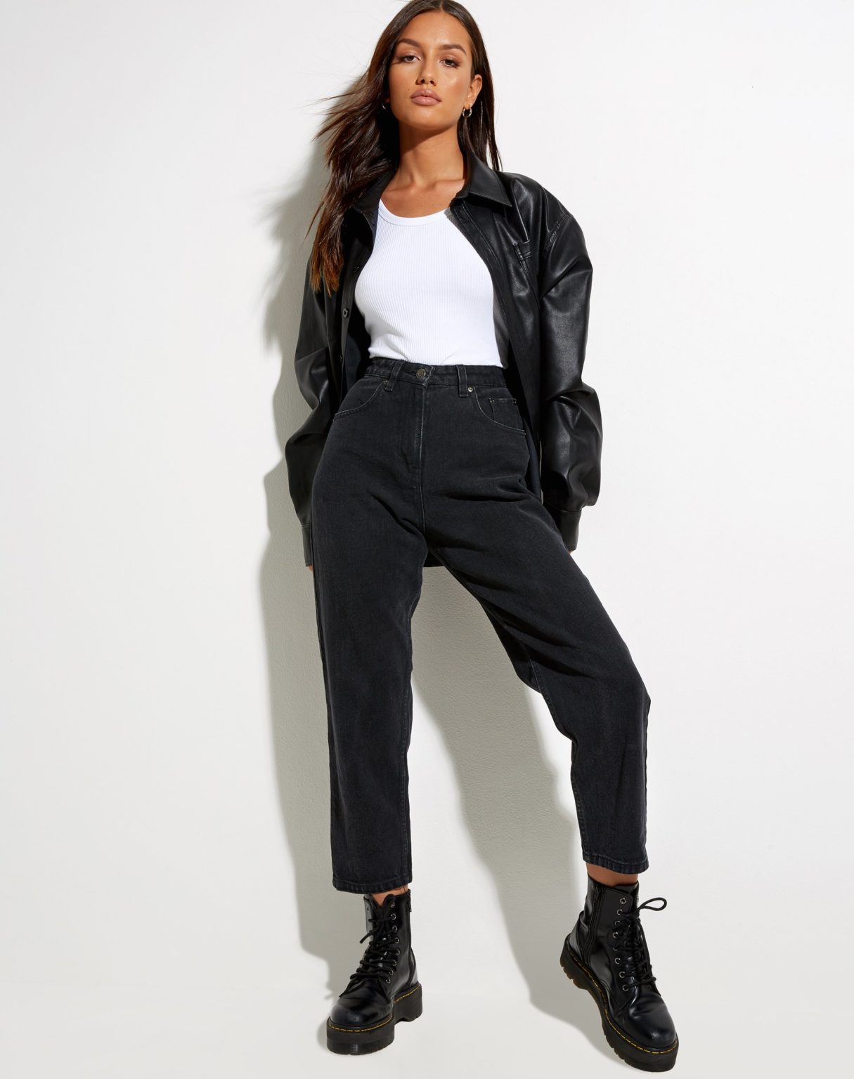 Diff?�rentes fa?�ons de porter un jean mom et d'avoir l'air cool aussi - Mode femme - ZENIDEES