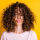 Beauté : comment prendre soin des cheveux frisés ?